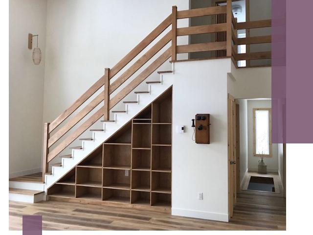 Монтаж деревянных лестниц под ключ в Новороссийске, качественно и быстро