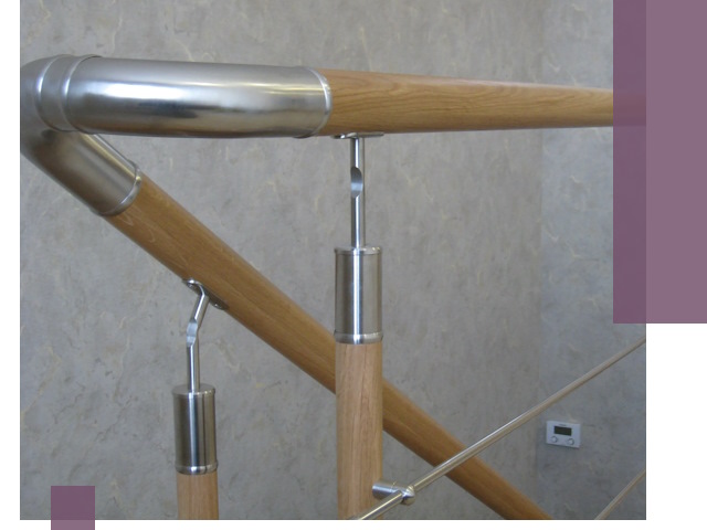 Комбинированные перила на заказ в Новороссийске — монтаж и производство