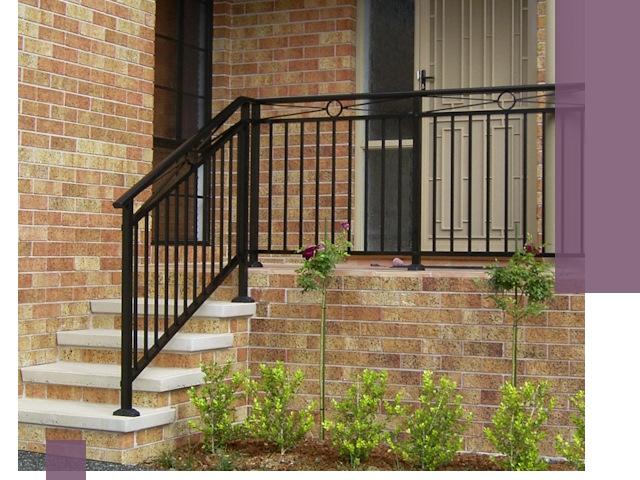 Уличные перила из металла под ключ в Новороссийске