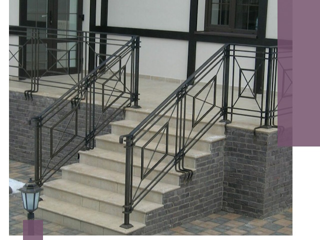 Перила для крыльца в Новороссийске — монтаж, изготовление и установка