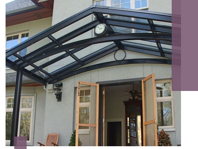 Изготовление и монтаж навесов и козырьков в Новороссийске