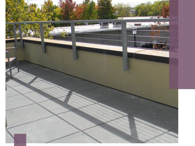 Металлические парапеты под ключ в Новороссийске: монтаж и изготовление