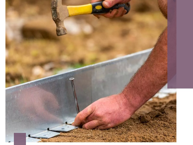 Монтаж металлических бордюров в Новороссийске быстро и качественно