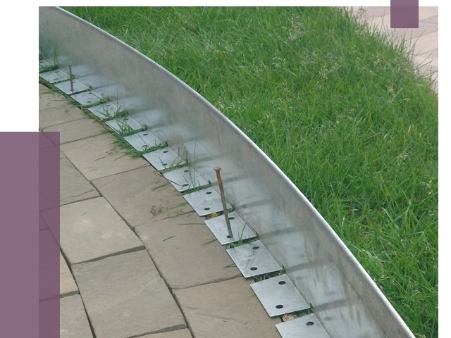 Металлические бордюры для тротуаров в Новороссийске от 8677 руб.